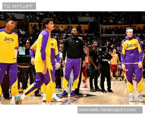 全联盟对决湖人队展现篮球魅力激烈竞争引发球迷热潮 全联盟对决湖人队展现篮球魅力激烈竞争引发球迷热潮