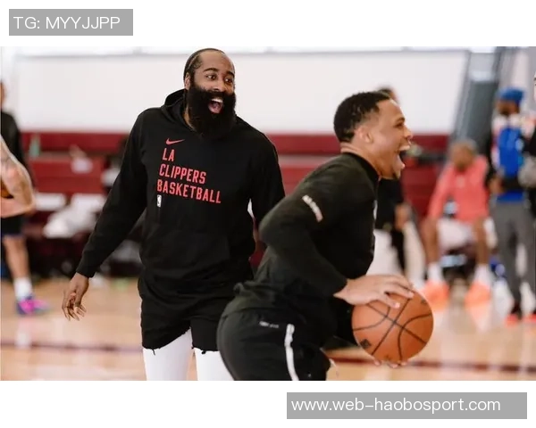 快船与活塞激战正酣现场直播全程回顾与精彩瞬间分析